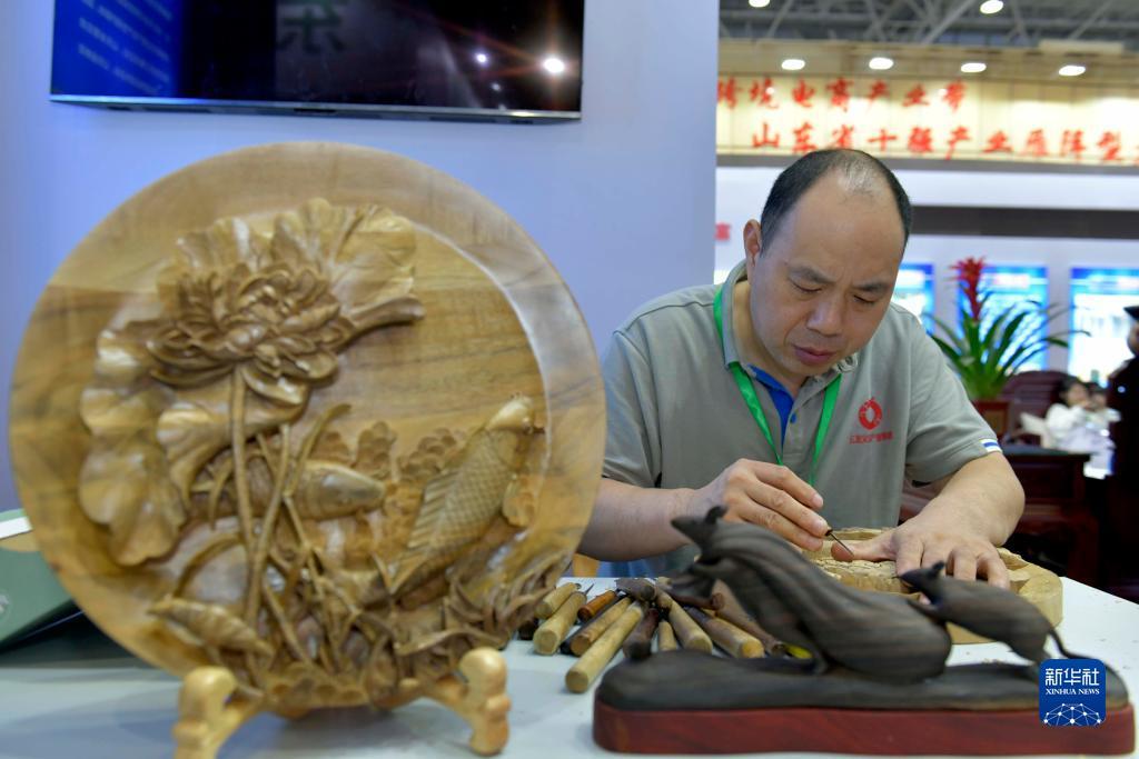 红海娱乐平台
